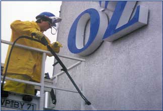  SPIEGELBLANK Glas- und Geb�udereinigung GmbH